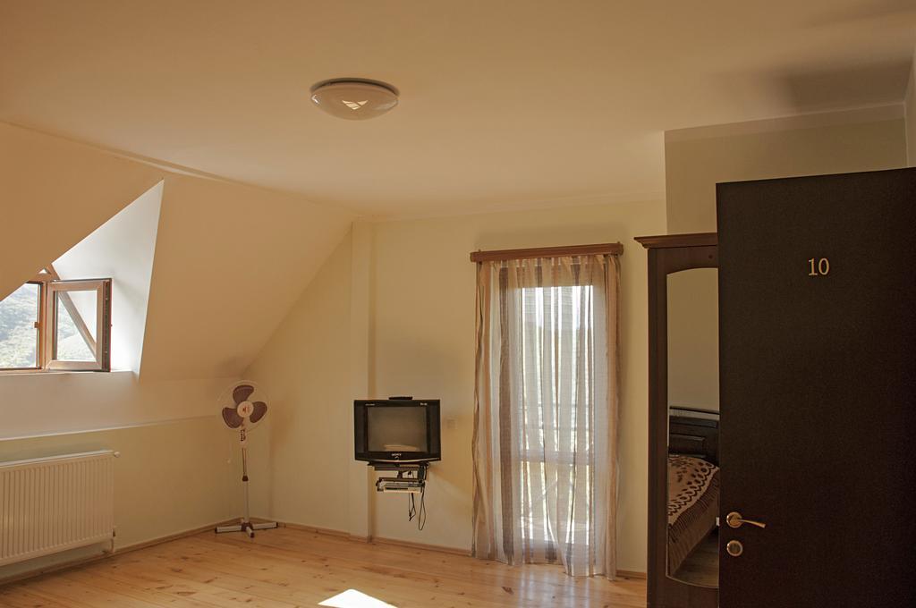 Galavnis Kari Hotel سينغناغي المظهر الخارجي الصورة